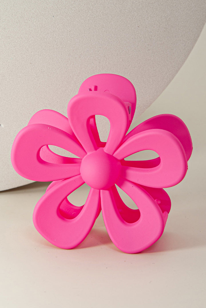 Light Pink Sweet Hollowed Flower Shape Claw Clip