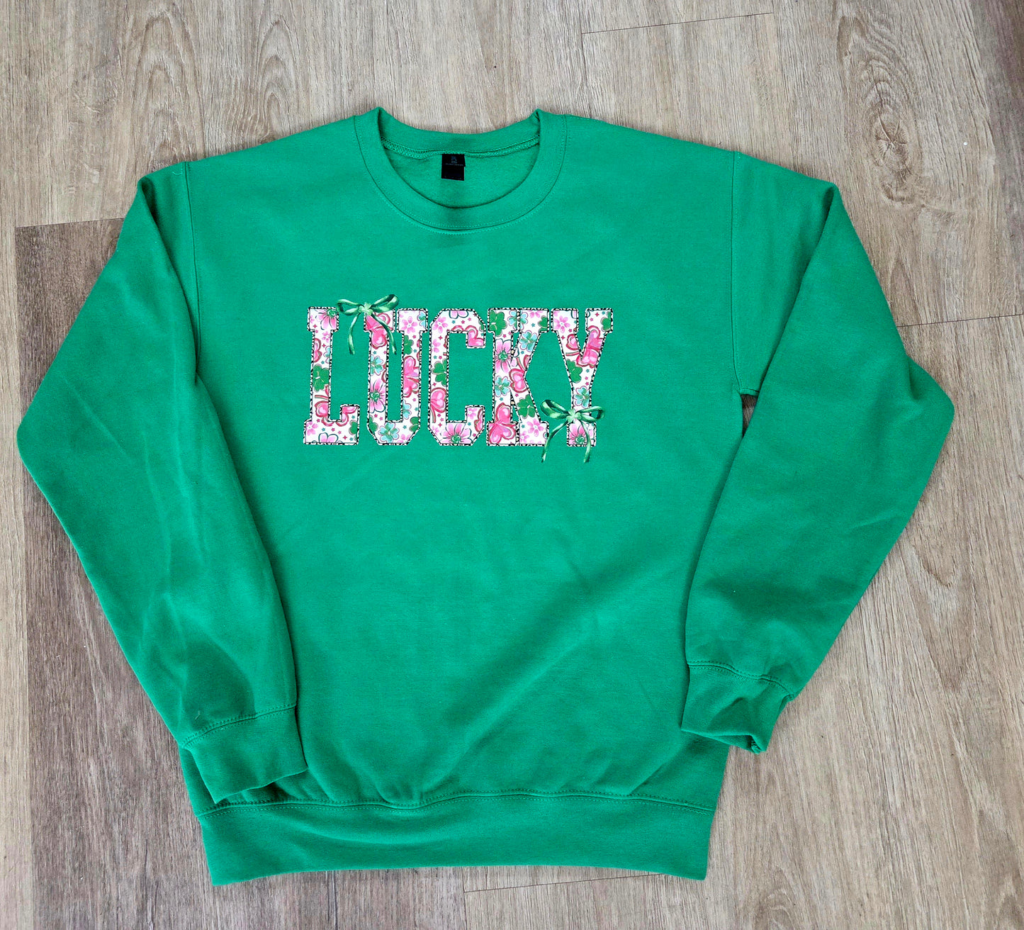 Lucky Graphic Sweatshirt