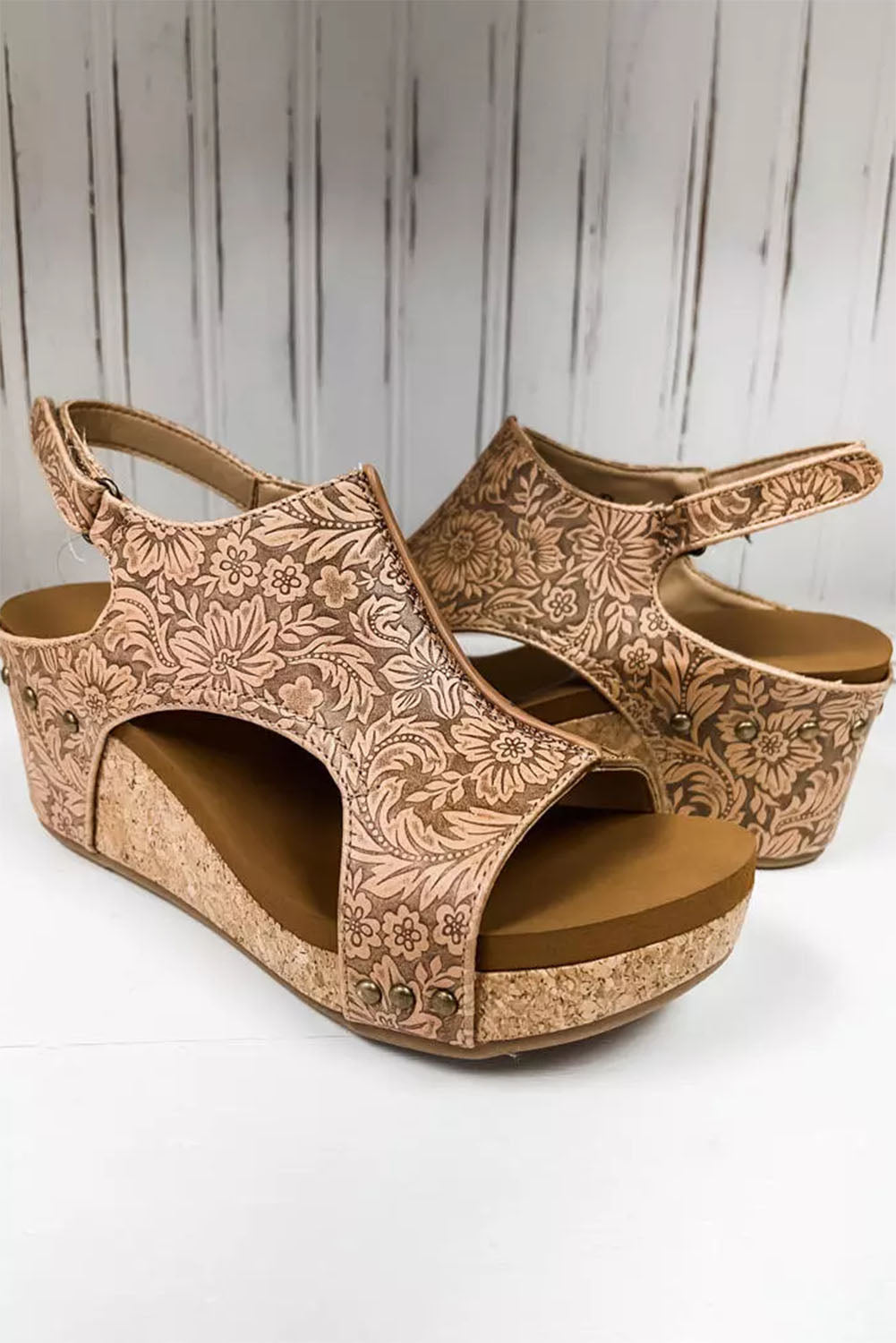 Brown Vintage Floral Leather Rivet Hollowed Platform Sandals