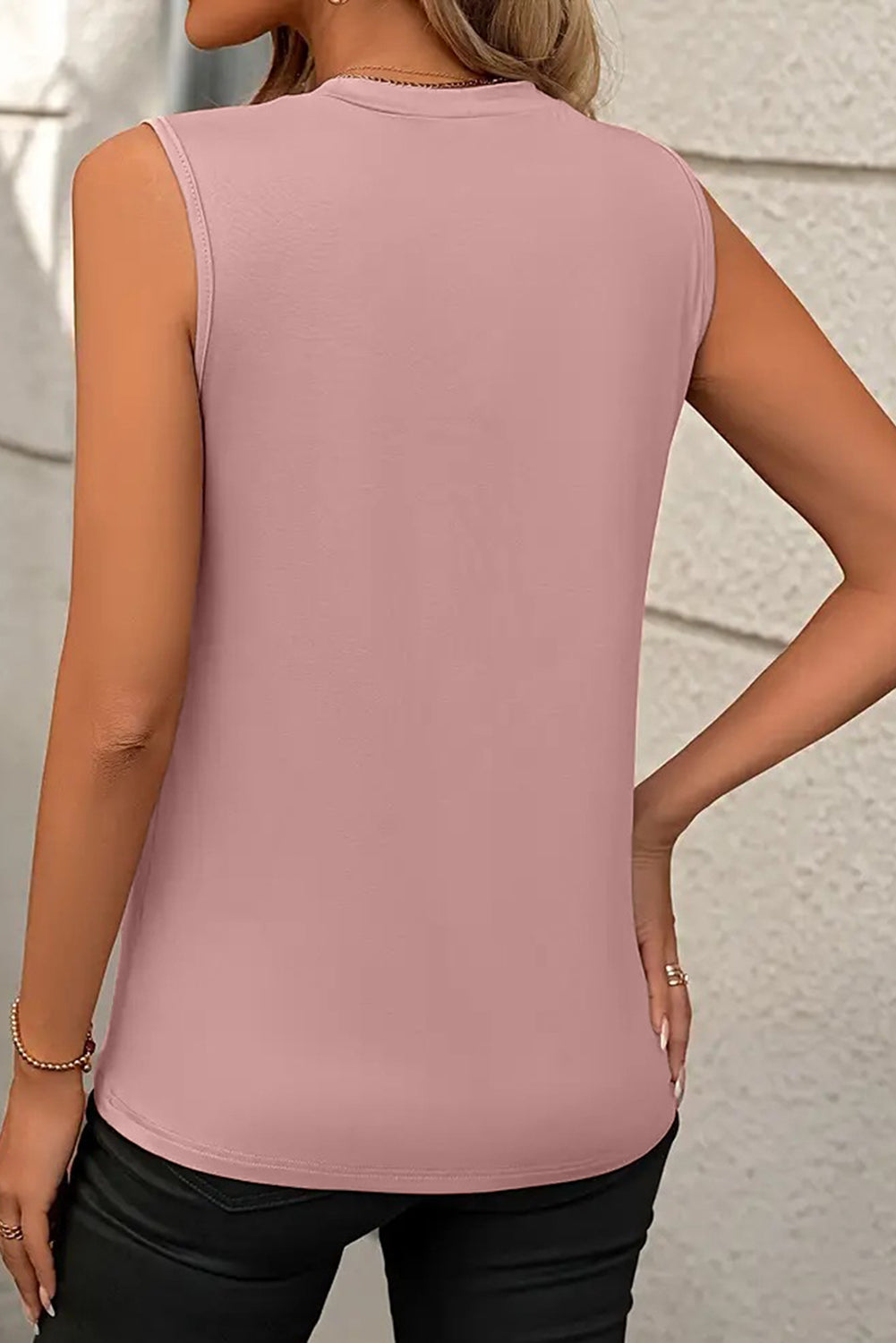 Gray Solid Color Crew Neck Pleated Sleeveless Top