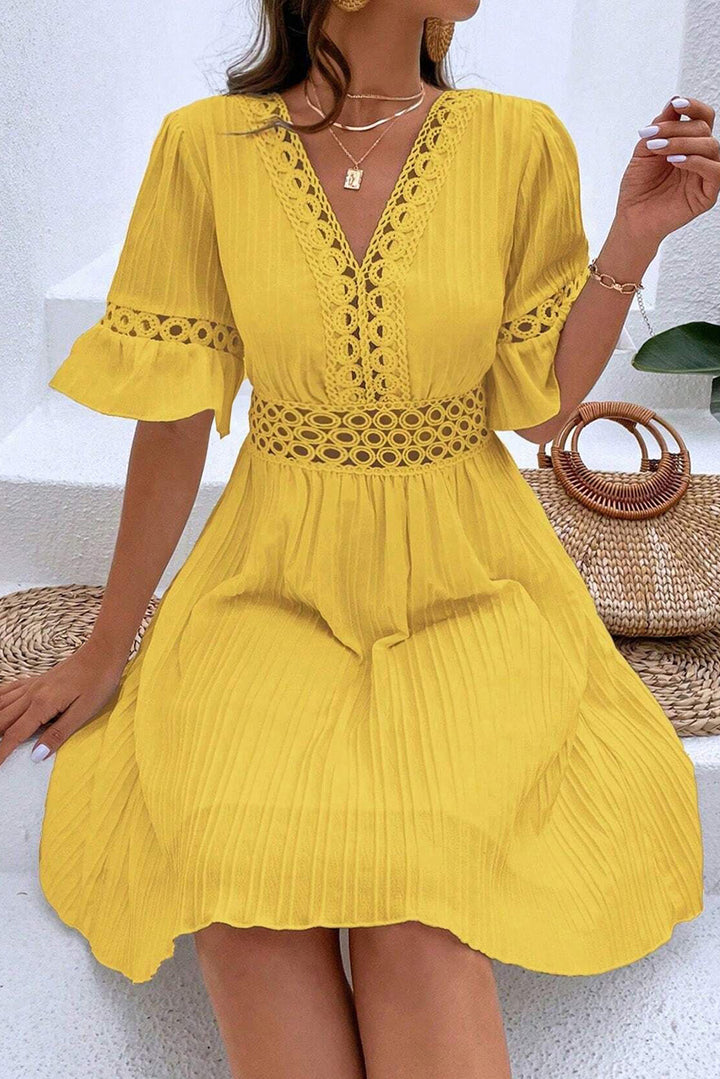 Yellow Cream Solid Lace Patchwork V Neck Waist Slimming Short Dresses