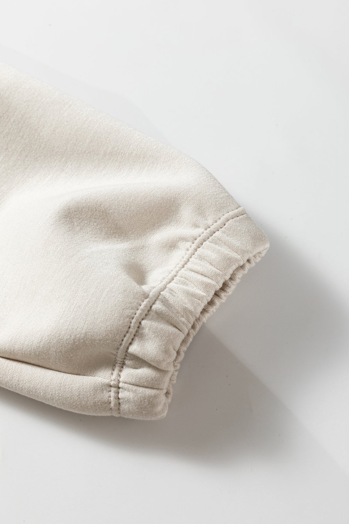 Leopard-print hood lining detail