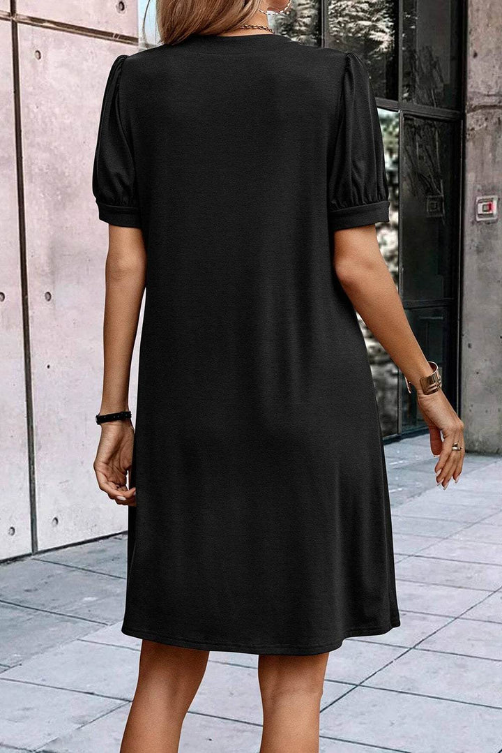 Black Notched Neck Puff Sleeve Pleated